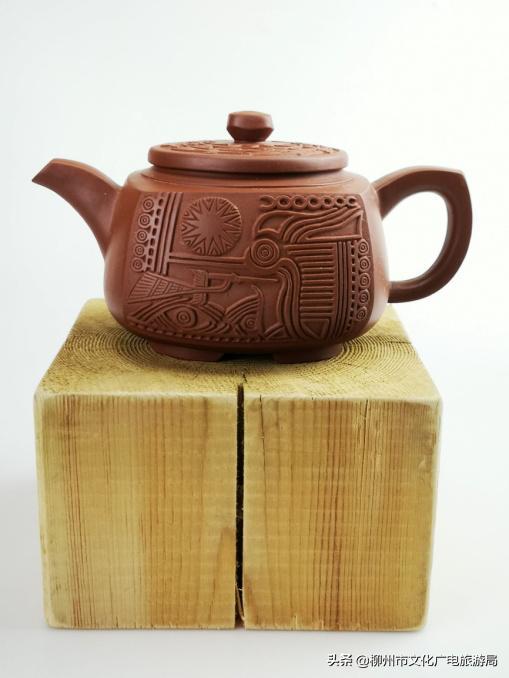 赓续红色血脉，点亮文创之光——全区博物馆红色文化暨特色文创产品展文艺创作侧记